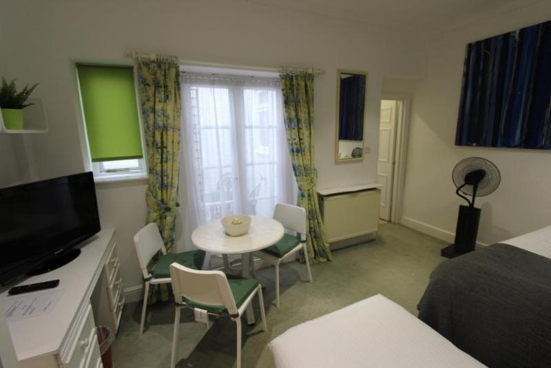 Stay In Serviced Apartments Queensway London Bagian luar foto